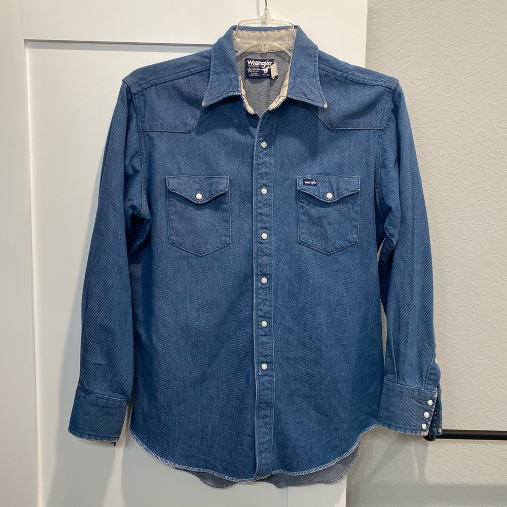 Vintage Wrangler Pearl Snap Distressed 17x35